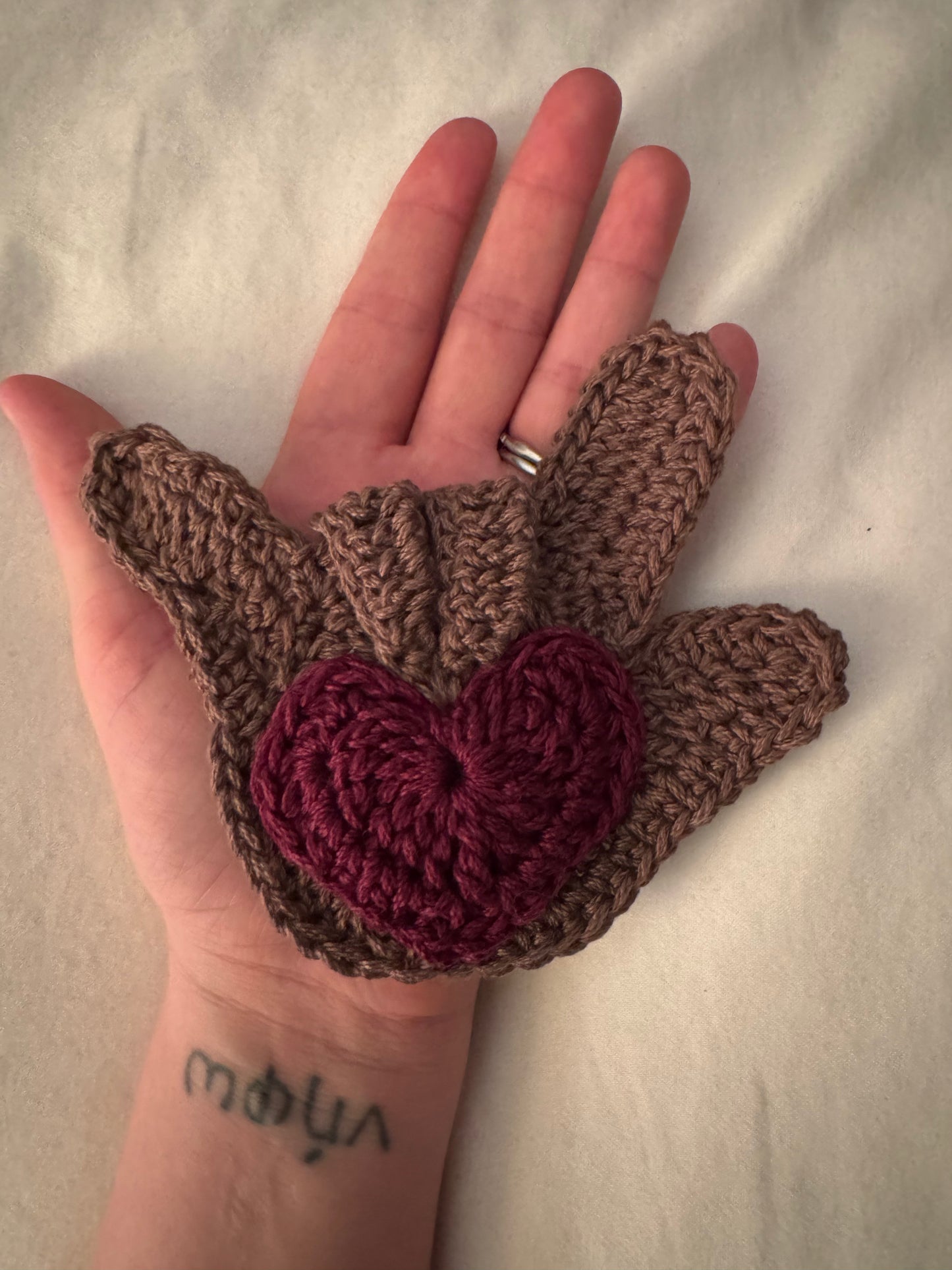 “I love you” in ASL with a heart